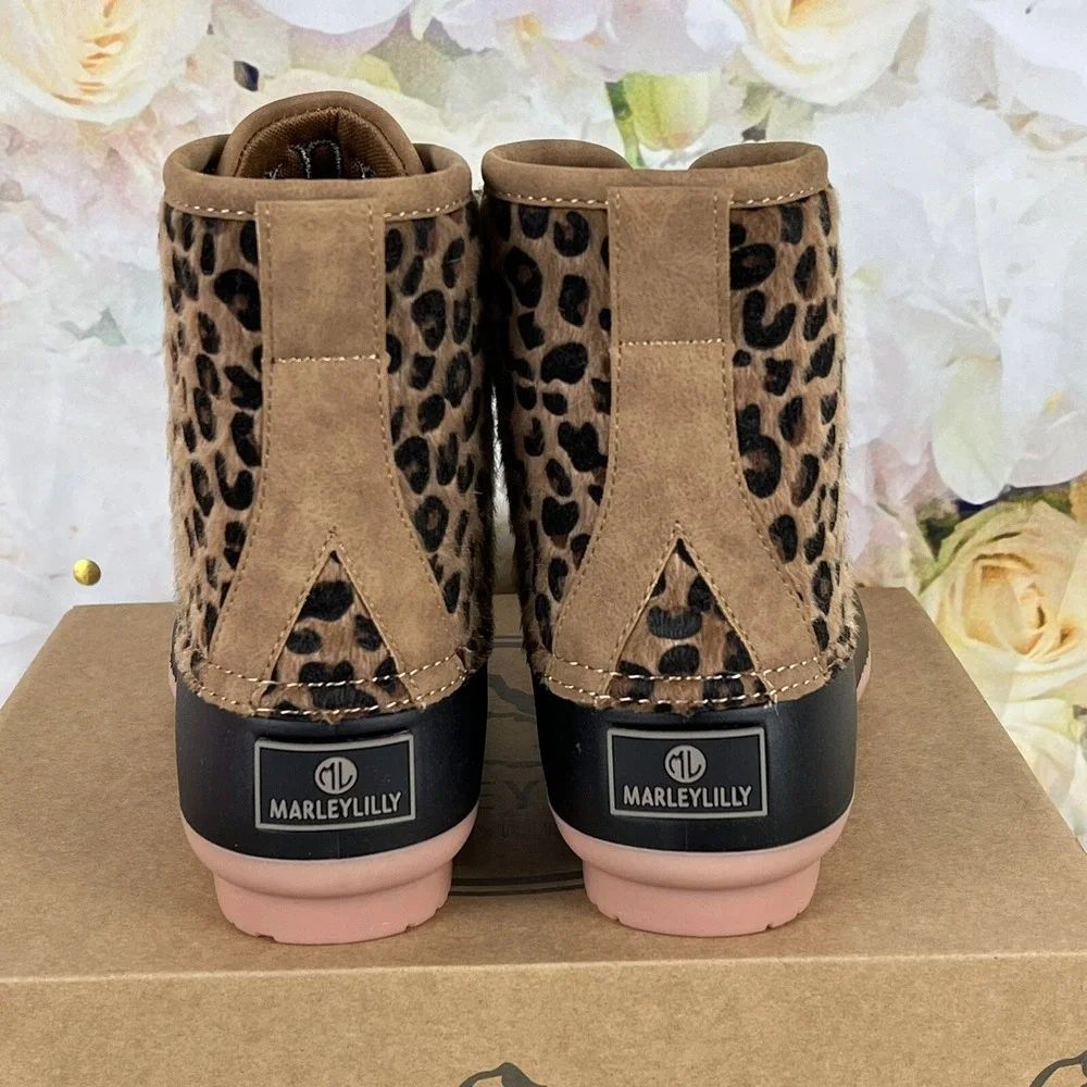 Marley Lilly Duck Boots Size 6 Womens Leopard Cheetah Faux Fur SSM Monogram NEW
